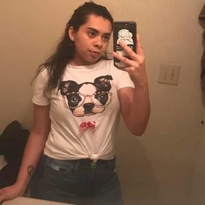 Meet your Posher, Damaris